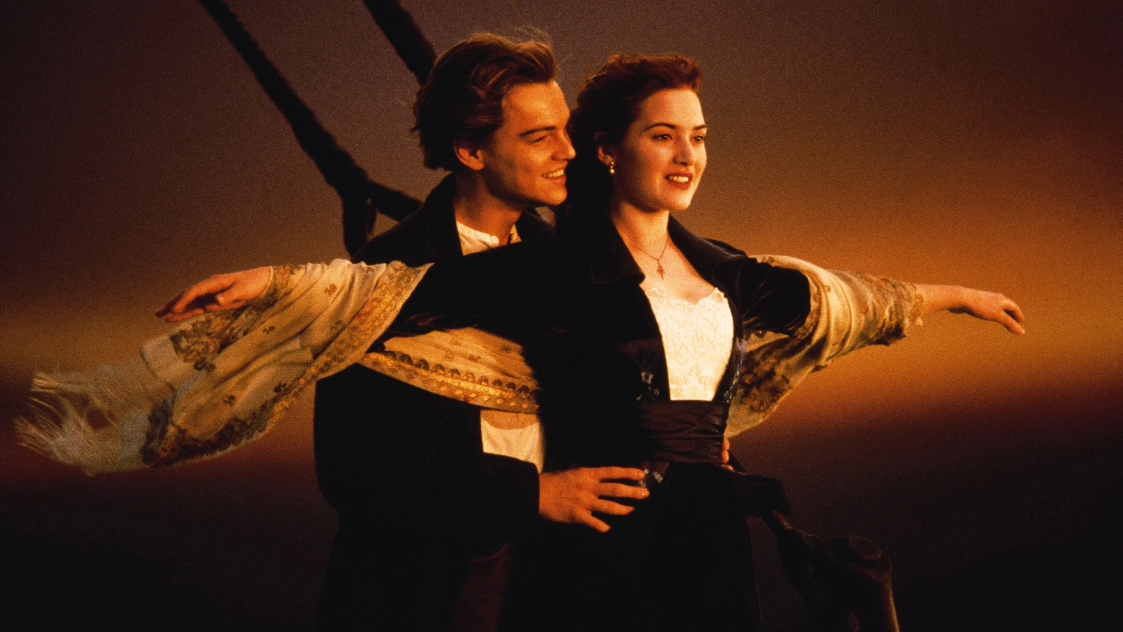 The RMS Titanic at sea in Titanic (1997)